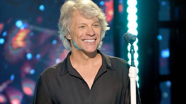 Jon Bon Jovi helps talk woman down from ledge of Nashville bridge